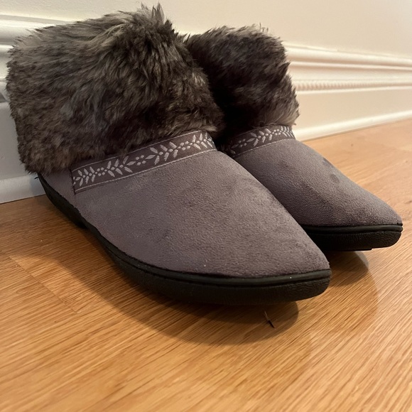 Isotoner Microsuede Boot Slippers - Picture 2 of 5